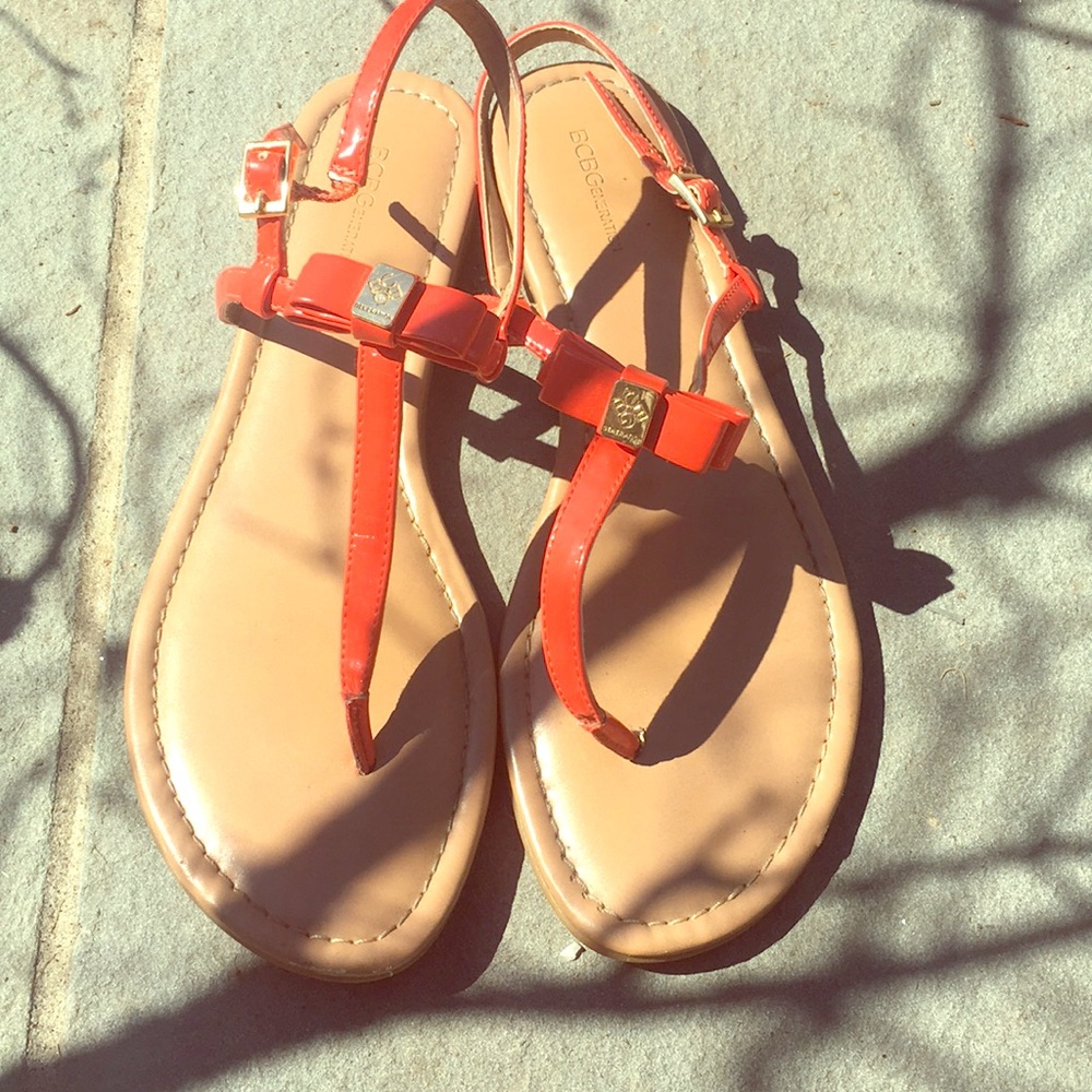 BCBG generation sandals